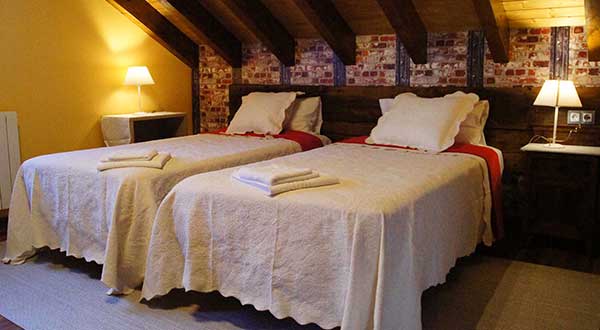 La Casa del Ebro - Dormitorio 08