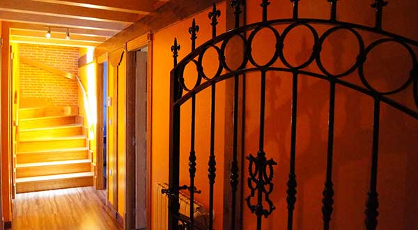 La Casa del Ebro - Forja Escalera